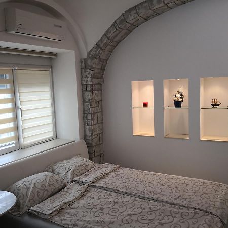 Apartment Zemun Old Town Center Belgrad Exterior foto